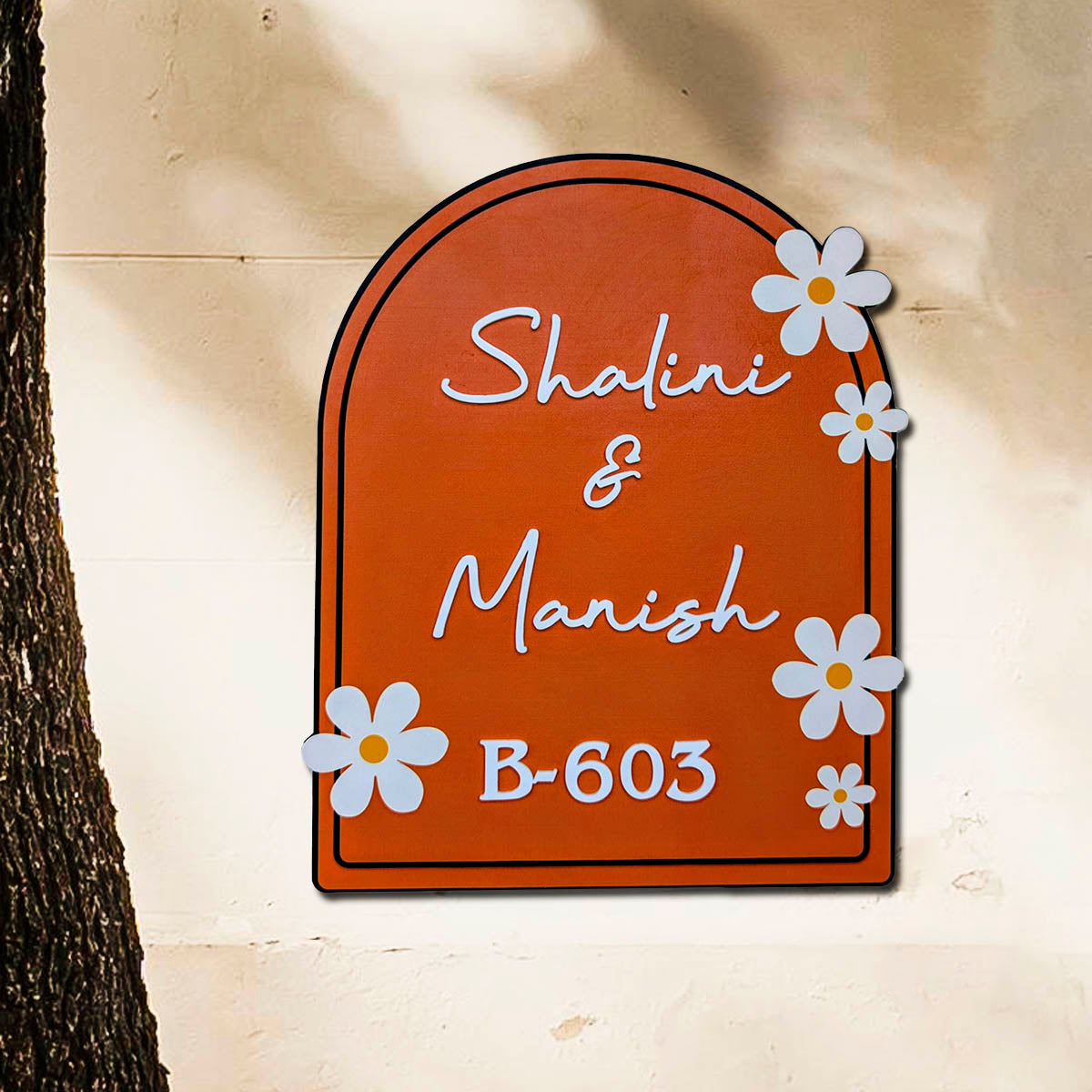 Modern Round Wooden Nameplate with 3D Acrylic Letters | Custom Made Wooden Nameplate with Daisy Charm | Personalized | 11X14 Inch(Copy)