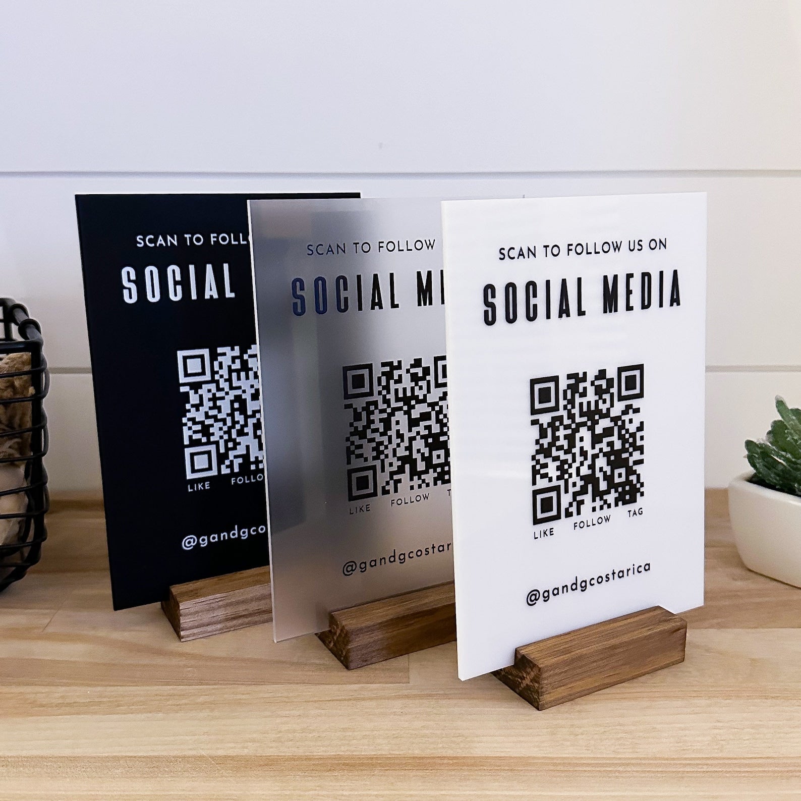 Custom Acrylic Business QR Code Sign, Scan to Pay, Social Media &amp; Payment Display5" x 7"